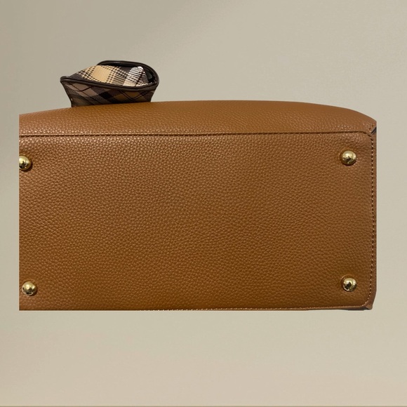 NANETTE LEPORE
Paulina Triple Compartment Satchel Bag In Nutshell - Picture 5 of 5